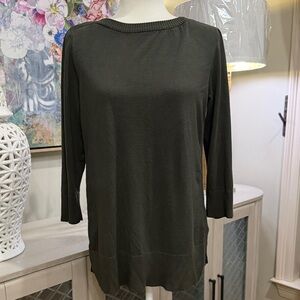 Cable & Gauge Olive Green Women's Top Large